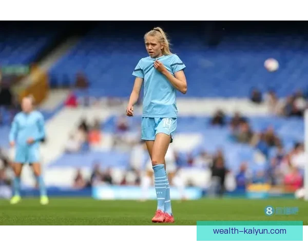 恩里克足球哲学持续影响现代比赛风格与战术发展