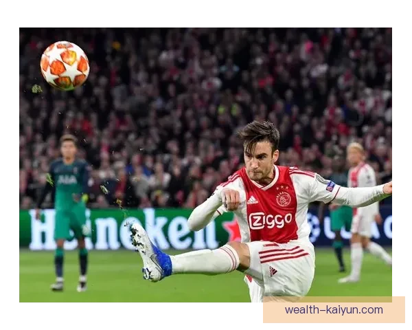 塔利亚菲科交叉传中表现稳健，助攻能力持续提升