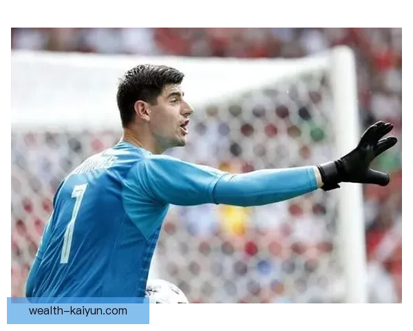 库尔图瓦门线解围神迹展现顶级反应能力